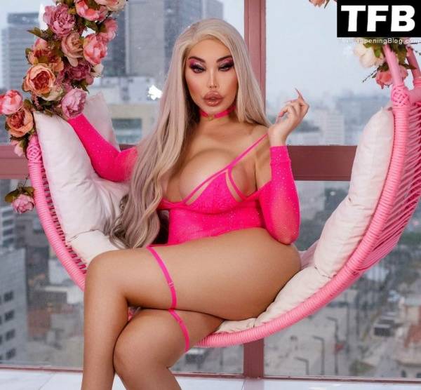 Jessica Alves Showcases Her Sexy Body in a Hot Shoot on adultfans.net