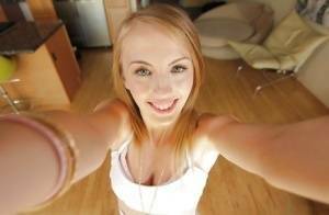 Teen Jenna Marie shows what she has under her cute white skirt on adultfans.net