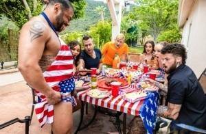 It's the 4th of July and Draven Navarro and his wife Rose Lynn are having a on adultfans.net