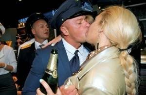 Dirty dancing is all the rage at swinger's party for pilots and stewardesses on adultfans.net