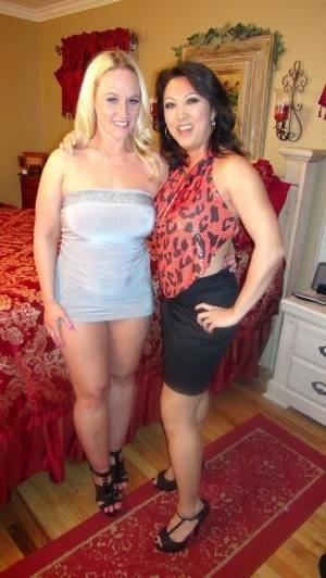 Over the past few months Mr Siren has been talking to a hubby that's a fan of on adultfans.net