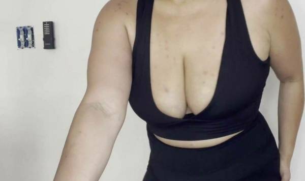 Sweaty bouncing tits with nipple play - onlyfans teaser on adultfans.net