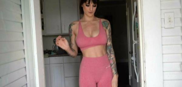 Trying on sports underwear for a beautiful body on adultfans.net