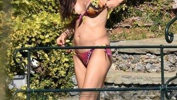Laura Barriales Enjoys a Relaxing Holiday with Her Friends in Sunny Portofino on adultfans.net