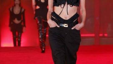 Alessandra Ambrosio Flaunts Her Sexy Tits During the 1CFortune City 1D Runway Show (3 Photos + Video) on adultfans.net