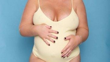 Lauren Goodger Displays Her Baby Bump in Bodysuits on adultfans.net