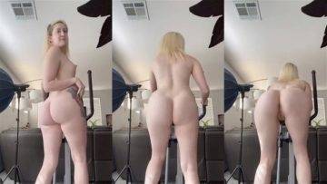 Vamplette Nude Workout  Video  on adultfans.net