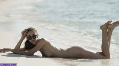 Kim Baltes German beauty naked on the beach - Germany on adultfans.net