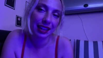 Pelin ASMR - Licking on adultfans.net