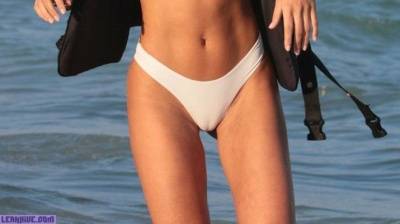 Sofia Richie cameltoe in white bikini on adultfans.net