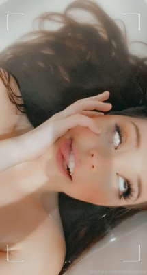 Belle Delphine Nude  Set on adultfans.net