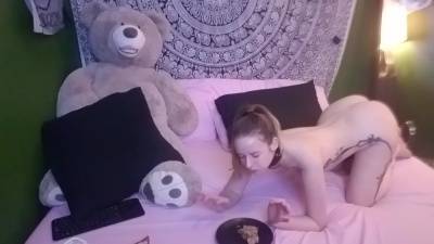 Jessica kay pet play dinner time food collars / leashes butt plug XXX porn videos on adultfans.net