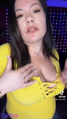 Fat tattooed milf exposes her big boobs on tiktok tits on adultfans.net