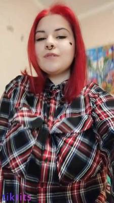 Red-haired girl 18+ exposed her huge boobs with big areolas on cam on adultfans.net