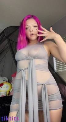Girl with pink hair for TikTok naked likes to shoot new nude videos on adultfans.net