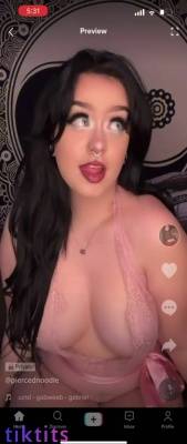 NSFW tik tok fun brunette who likes to dance with her bare boobs on adultfans.net