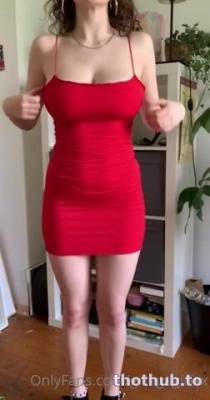 Gringagirlxx red dress on adultfans.net