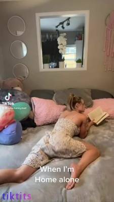 Student 18+ when home alone studying homework naked on the bed on adultfans.net
