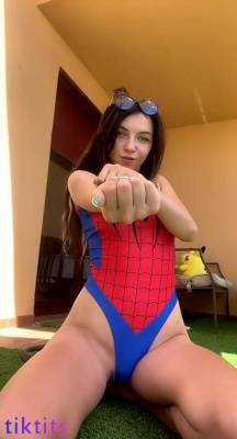 Spider-Man cosplay breaks into TikTok with beautiful nudity on adultfans.net