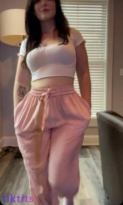 Meaty babe with big thighs makes TikTok naked on adultfans.net