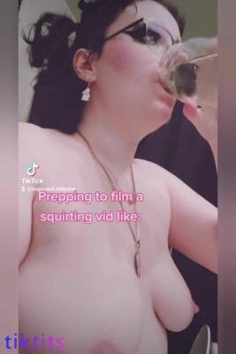 Fat mom  a TikTok selection of naked natural boobs with a comic book filter and anal plug on adultfans.net