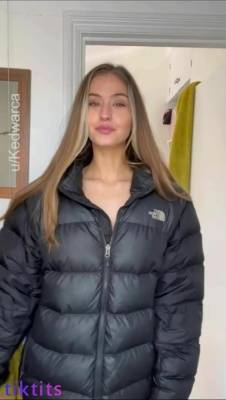 I'm sure no man can resist such a topless TikTok girl on adultfans.net