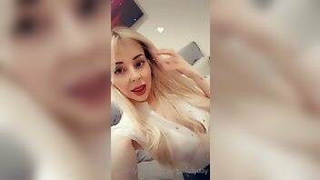 OnlyFans Sindy Squirts 18 yo Pussy @realsindyday part1 (335) on adultfans.net