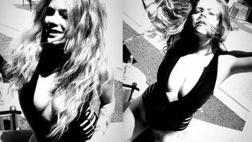 Avril Lavigne New Tits & Nip Slip (7 Photos + GIF) on adultfans.net