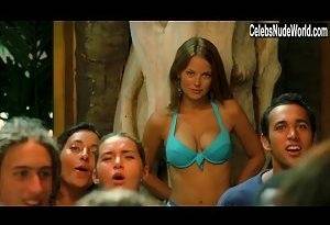 Elena Lyons in Club Dread (2004) Sex Scene on adultfans.net