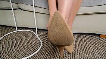 Tinsleyteaser angry boss bitch makes you worship her perfect feet so that you can make up for you... on adultfans.net