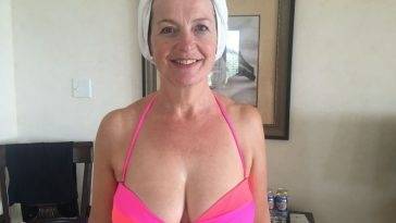 Carol Kirkwood  on adultfans.net