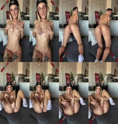 Emily Tokes - hot nude teasing body on adultfans.net