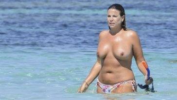 Fiona Falkiner Topless on adultfans.net