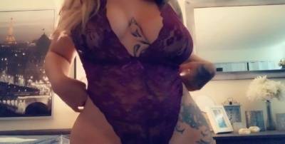 Avi Berri OnlyFans  (6 Photos 2B 6 Videos) on adultfans.net