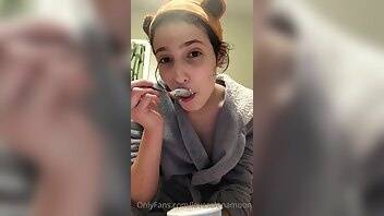 Loveselenamoon my first time eating on camera the true girlfriend on adultfans.net