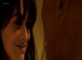 Valentina Lodovini Ma Che Bella Sorpresa (IT2015) Sex Scene on adultfans.net