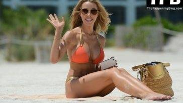 Lisa Hochstein Shows Off Her Sexy Bikini Body on the Beach in Miami on adultfans.net