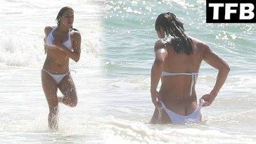 Michelle Rodriguez Flashes Her Nude Tits & Butt in Tulum on adultfans.net
