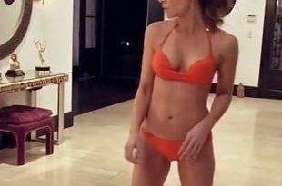 Kate Beckinsale Defeats A Tranny In A Bikini Contest on adultfans.net