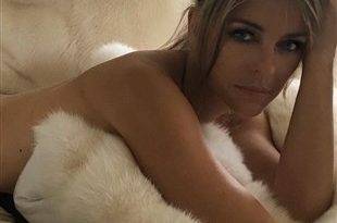 Elizabeth Hurley Nude Scene From "The Weight of Water" on adultfans.net