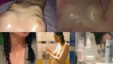 Sarah Silverman Nude & Sexy Collection (27 Photos + Videos) on adultfans.net