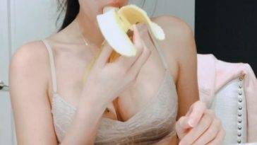 Cincinbear Banana Blowjob Onlyfans Video Leaked on adultfans.net