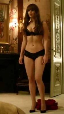 Nude Tiktok  Sophie Turner 19s bra-less jiggling tits on adultfans.net