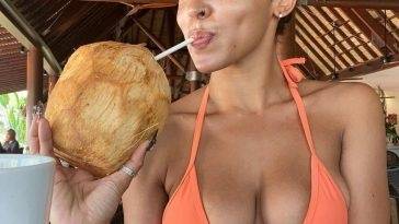 Tinashe Flaunts Her Tits on adultfans.net