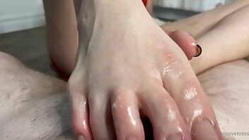 Explosivetoess The famous blowjob footjob combo I was his na xxx onlyfans porn on adultfans.net