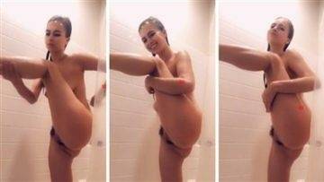 Jill Kassidy Snapchat Nude Shower Video  on adultfans.net