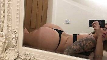 Paige_turnah enjoying_the_view xxx onlyfans porn videos on adultfans.net