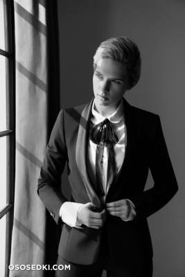 Photo by Remy Tormosa on adultfans.net