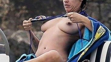 Elisabetta Canalis Nude & Topless ULTIMATE Collection on adultfans.net