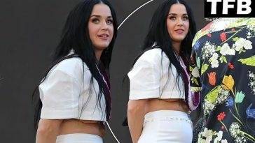 Katy Perry Shows Her Underboob Filming a New Season of American Idol in Maui - Usa on adultfans.net